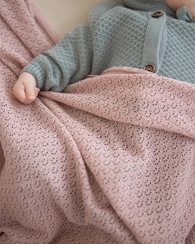 Плед-пелёнка ажурная Loomknits Пудровый 5