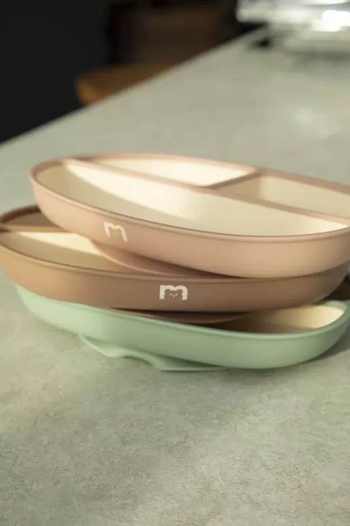 Силиконовая тарелка секционная на присоске 560мл. Hazelnut 4