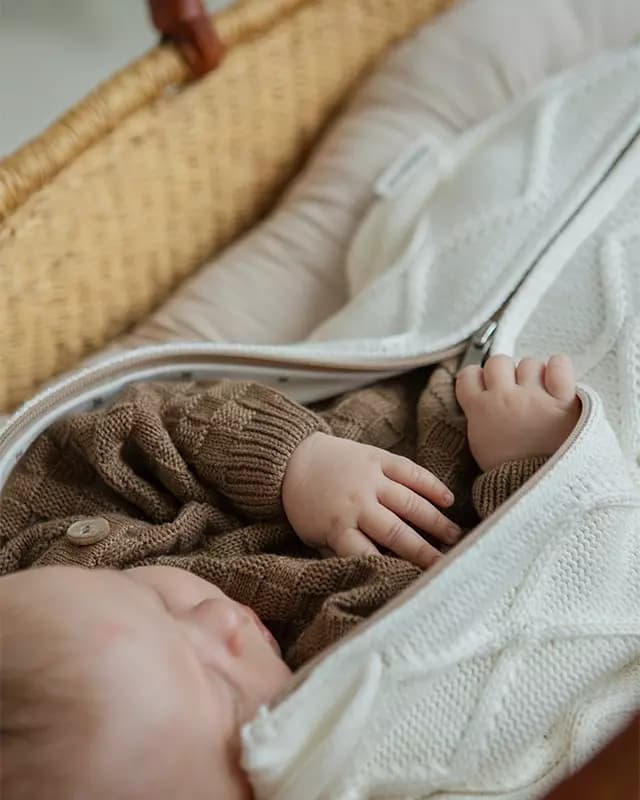 Кокон детский Oliver Loomknits Кремовый 5