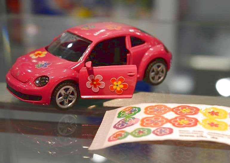 Машина VW The Beetle розовый, Siku 4