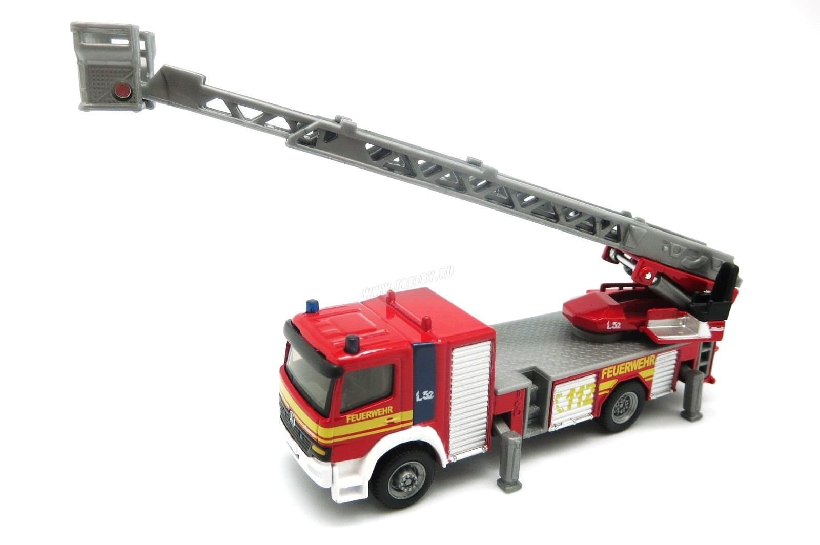 Модель пожарной машины Siku с лестницей, 1:87 4