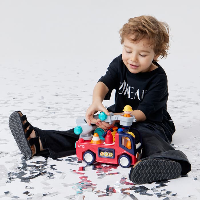 Игрушка пожарная машина FIRE TRUCK (ФАЕР ТРАК) Red
