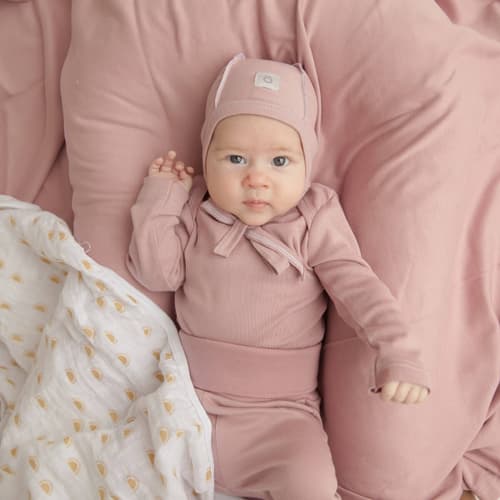 Ползунки Mjolk Пыльный розовый на широком поясе