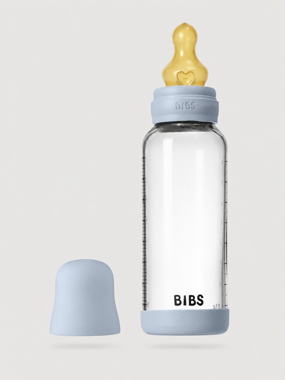 Стеклянная бутылочка BIBS - Baby Blue, 240 мл, каталожное фото на светло-сером фоне